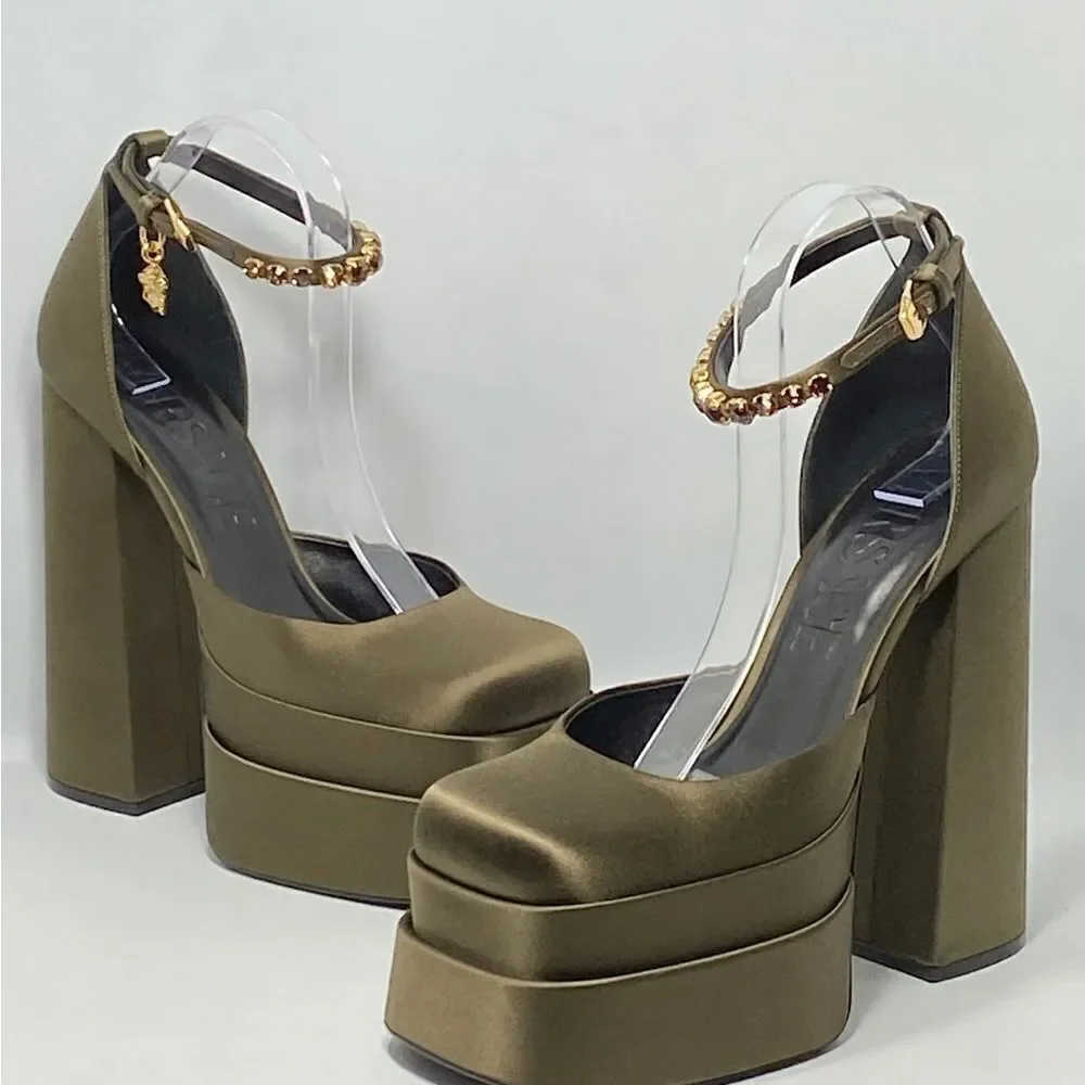 Versace Satin Platform Pumps size 40 - Picture 9 of 14